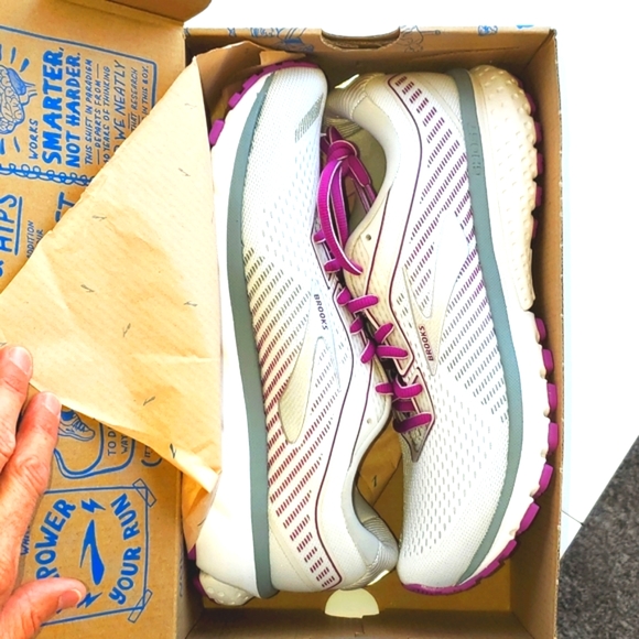 Brooks Shoes - Brooks Ghost 12 New Women's Shoes, Size 9